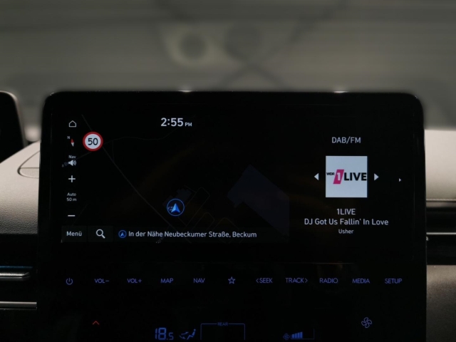 HYUNDAI STARIA 2.2 CRDI 8AT 2WD Signature 7-Sitzer PANORAMADACH AHK NAVI LEDER HYUNDAI STARIA 2.2 CRDI 8AT 2WD Signature 7-Sitzer PANORAMADACH AHK NAVI LEDER