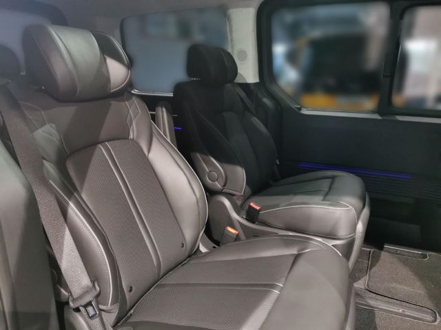 HYUNDAI STARIA 2.2 CRDI 8AT 2WD Signature 7-Sitzer PANORAMADACH AHK NAVI LEDER HYUNDAI STARIA 2.2 CRDI 8AT 2WD Signature 7-Sitzer PANORAMADACH AHK NAVI LEDER