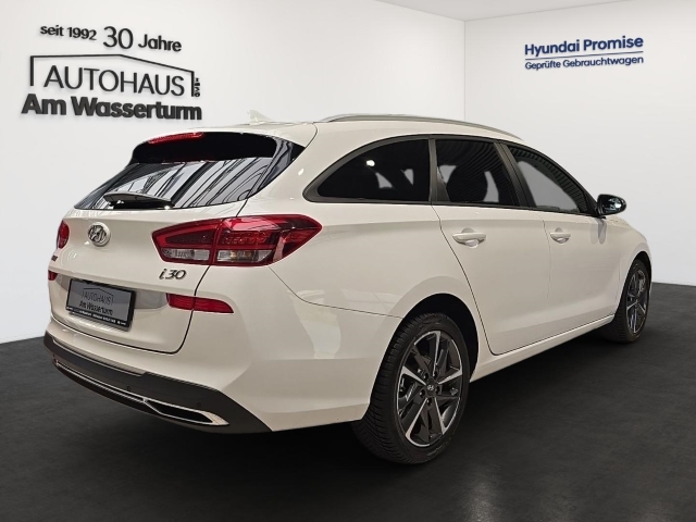 HYUNDAI i30 FL KOMBI 1.0 T-GDI 7-DCT Connect & Go NAVI LED HYUNDAI i30 FL KOMBI 1.0 T-GDI 7-DCT Connect & Go NAVI LED