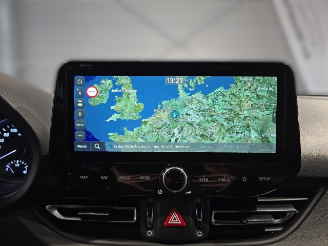 HYUNDAI i30 FL KOMBI 1.0 T-GDI 7-DCT Connect & Go NAVI LED HYUNDAI i30 FL KOMBI 1.0 T-GDI 7-DCT Connect & Go NAVI LED