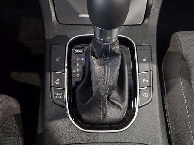 HYUNDAI i30 FL KOMBI 1.0 T-GDI 7-DCT Connect & Go NAVI LED HYUNDAI i30 FL KOMBI 1.0 T-GDI 7-DCT Connect & Go NAVI LED