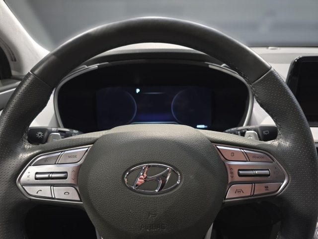 HYUNDAI SANTA FE FACELIFT SEVEN 2.2 CRDI 4WD 8-DCT SIGNATURE PANORAMADACH HYUNDAI SANTA FE FACELIFT SEVEN 2.2 CRDI 4WD 8-DCT SIGNATURE PANORAMADACH