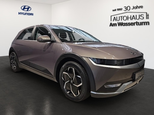HYUNDAI IONIQ 5 Basis MIT HECKANTRIEB UND 72,6KWH BATT. HYUNDAI IONIQ 5 Basis MIT HECKANTRIEB UND 72,6KWH BATT.