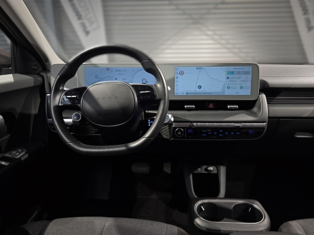 HYUNDAI IONIQ 5 Basis MIT HECKANTRIEB UND 72,6KWH BATT. HYUNDAI IONIQ 5 Basis MIT HECKANTRIEB UND 72,6KWH BATT.