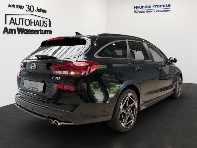 HYUNDAI i30cw Kombi 1.5 TGDI DCT N Line Sitzpaket NAVI LED HYUNDAI i30cw Kombi 1.5 TGDI DCT N Line Sitzpaket NAVI LED