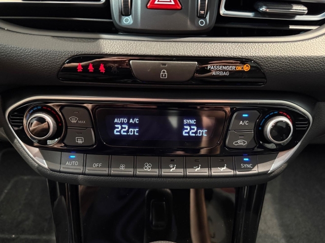 HYUNDAI i30cw Kombi 1.5 TGDI DCT N Line Sitzpaket NAVI LED HYUNDAI i30cw Kombi 1.5 TGDI DCT N Line Sitzpaket NAVI LED