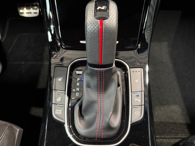 HYUNDAI i30cw Kombi 1.5 TGDI DCT N Line Sitzpaket NAVI LED HYUNDAI i30cw Kombi 1.5 TGDI DCT N Line Sitzpaket NAVI LED