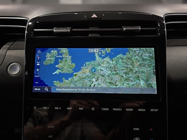 HYUNDAI TUCSON 1.6 T-GDI PHEV 4WD Trend Assistenzpaket el.Heckklappe LED NAVI HYUNDAI TUCSON 1.6 T-GDI PHEV 4WD Trend Assistenzpaket el.Heckklappe LED NAVI