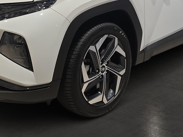 HYUNDAI TUCSON 1.6 T-GDI Trend Plug-In Hybrid 4WD Pano Assistenzpaket el.Heckklappe HYUNDAI TUCSON 1.6 T-GDI Trend Plug-In Hybrid 4WD Pano Assistenzpaket el.Heckklappe