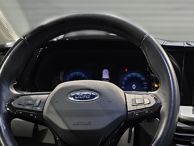 FORD Tourneo Connect Sport 1.5 EcoBoost FORD Tourneo Connect Sport 1.5 EcoBoost