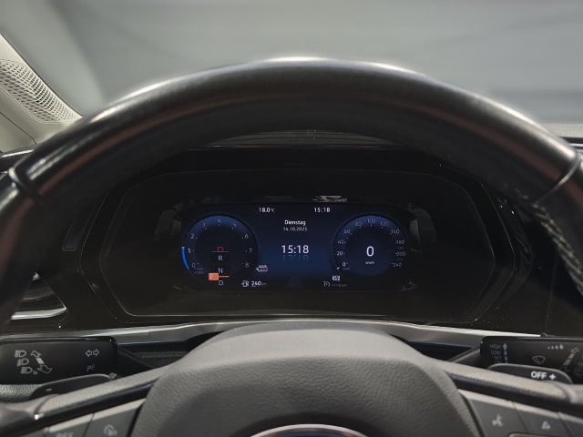 FORD Tourneo Connect Sport 1.5 EcoBoost FORD Tourneo Connect Sport 1.5 EcoBoost