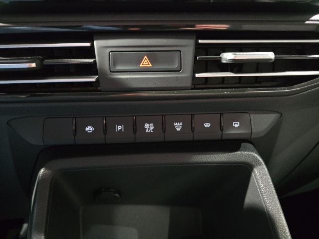 FORD Tourneo Connect Sport 1.5 EcoBoost FORD Tourneo Connect Sport 1.5 EcoBoost