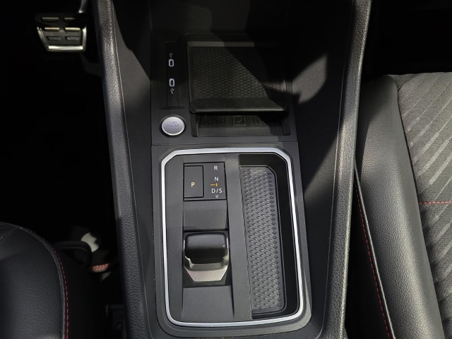 FORD Tourneo Connect Sport 1.5 EcoBoost FORD Tourneo Connect Sport 1.5 EcoBoost