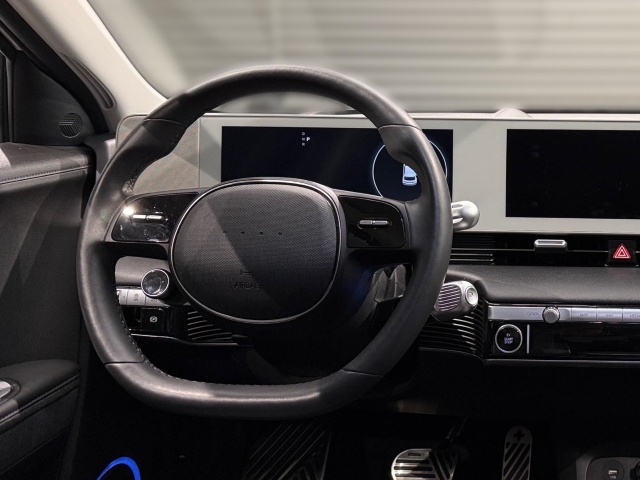 HYUNDAI IONIQ 5 Uniq Elektro Heckantrieb 72,6 kWh 20 Zoll AHK HYUNDAI IONIQ 5 Uniq Elektro Heckantrieb 72,6 kWh 20 Zoll AHK