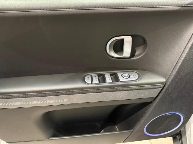 HYUNDAI IONIQ 5 Uniq Elektro Heckantrieb 72,6 kWh 20 Zoll AHK HYUNDAI IONIQ 5 Uniq Elektro Heckantrieb 72,6 kWh 20 Zoll AHK