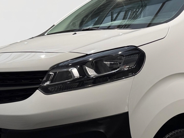 OPEL Vivaro Kasten 2.0 D L Edition NaviPro Kamera PDC OPEL Vivaro Kasten 2.0 D L Edition NaviPro Kamera PDC