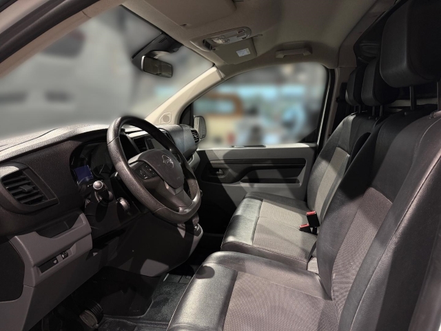 OPEL Vivaro Kasten 2.0 D L Edition NaviPro Kamera PDC OPEL Vivaro Kasten 2.0 D L Edition NaviPro Kamera PDC