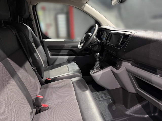 OPEL Vivaro Kasten 2.0 D L Edition NaviPro Kamera PDC OPEL Vivaro Kasten 2.0 D L Edition NaviPro Kamera PDC