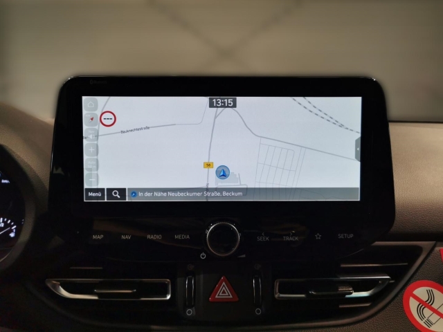 HYUNDAI i30 Mild-Hybrid EU6d FL 1.5 T-GDI 5-Türer M/T 48V (MJ23) Advantage HYUNDAI i30 Mild-Hybrid EU6d FL 1.5 T-GDI 5-Türer M/T 48V (MJ23) Advantage