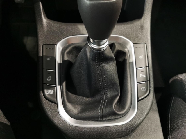 HYUNDAI i30 Mild-Hybrid EU6d FL 1.5 T-GDI 5-Türer M/T 48V (MJ23) Advantage HYUNDAI i30 Mild-Hybrid EU6d FL 1.5 T-GDI 5-Türer M/T 48V (MJ23) Advantage