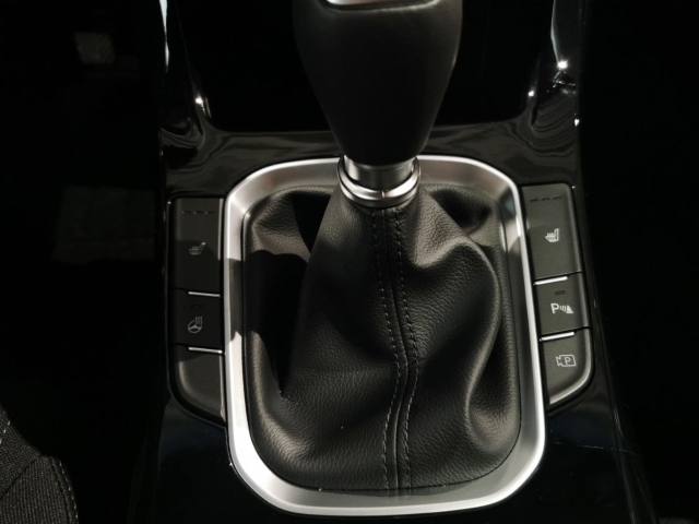 HYUNDAI i30 EU6e FL 5-Türer (MY25) 1.0 T-GDI 6-MT 2WD Advantage LED HYUNDAI i30 EU6e FL 5-Türer (MY25) 1.0 T-GDI 6-MT 2WD Advantage LED