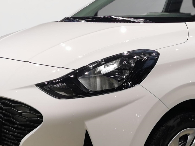 HYUNDAI i10 1.0 BENZIN MY25 5-MT 2WD SELECT HYUNDAI i10 1.0 BENZIN MY25 5-MT 2WD SELECT