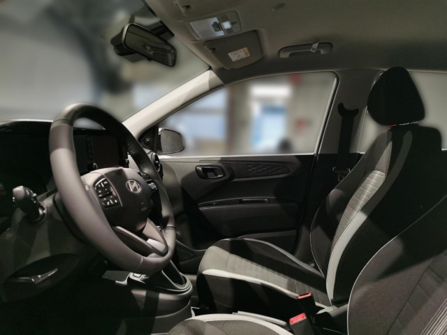 HYUNDAI i10 1.0 BENZIN MY25 5-MT 2WD SELECT HYUNDAI i10 1.0 BENZIN MY25 5-MT 2WD SELECT