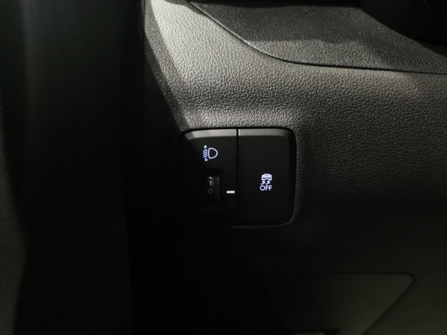 HYUNDAI i10 1.0 BENZIN MY25 5-MT 2WD SELECT HYUNDAI i10 1.0 BENZIN MY25 5-MT 2WD SELECT