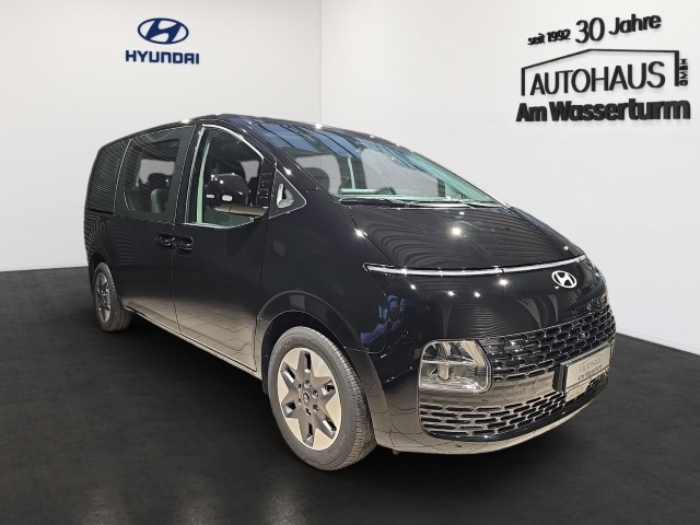 HYUNDAI STARIA Hybrid 1.6 T-GDI AT TREND 9-Sitzer Alu 18 Park-Paket Easy-Access-Paket HYUNDAI STARIA Hybrid 1.6 T-GDI AT TREND 9-Sitzer Alu 18 Park-Paket Easy-Access-Paket