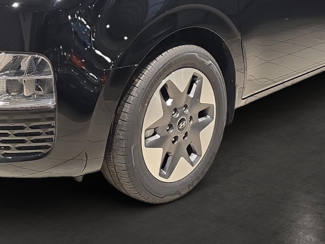 HYUNDAI STARIA Hybrid 1.6 T-GDI AT TREND 9-Sitzer Alu 18 Park-Paket Easy-Access-Paket HYUNDAI STARIA Hybrid 1.6 T-GDI AT TREND 9-Sitzer Alu 18 Park-Paket Easy-Access-Paket