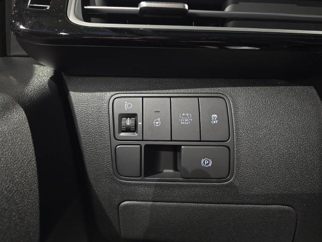 HYUNDAI STARIA Hybrid 1.6 T-GDI AT TREND 9-Sitzer Alu 18 Park-Paket Easy-Access-Paket HYUNDAI STARIA Hybrid 1.6 T-GDI AT TREND 9-Sitzer Alu 18 Park-Paket Easy-Access-Paket