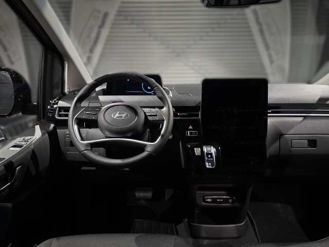HYUNDAI STARIA Hybrid 1.6 T-GDI AT TREND 9-Sitzer Alu 18 Park-Paket Easy-Access-Paket HYUNDAI STARIA Hybrid 1.6 T-GDI AT TREND 9-Sitzer Alu 18 Park-Paket Easy-Access-Paket