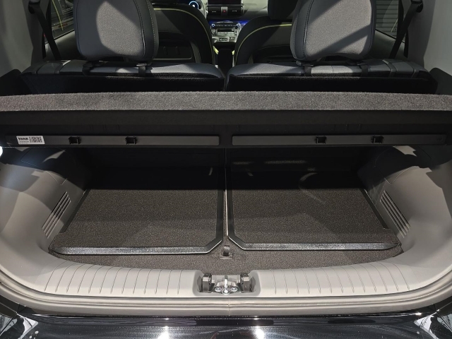 HYUNDAI INSTER CROSS EV MY25 49 KWH (115 PS) 2WD EFFIZIENZ-PAKET HYUNDAI INSTER CROSS EV MY25 49 KWH (115 PS) 2WD EFFIZIENZ-PAKET