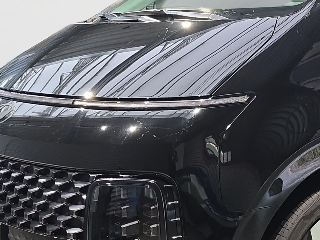 HYUNDAI STARIA HEV 7-SITZER (MY25) 1.6 T-GDI (225 PS) 6-AT 2WD SIGNATURE HYUNDAI STARIA HEV 7-SITZER (MY25) 1.6 T-GDI (225 PS) 6-AT 2WD SIGNATURE