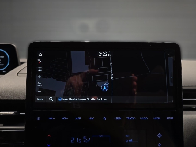 HYUNDAI STARIA HEV 7-SITZER (MY25) 1.6 T-GDI (225 PS) 6-AT 2WD SIGNATURE HYUNDAI STARIA HEV 7-SITZER (MY25) 1.6 T-GDI (225 PS) 6-AT 2WD SIGNATURE