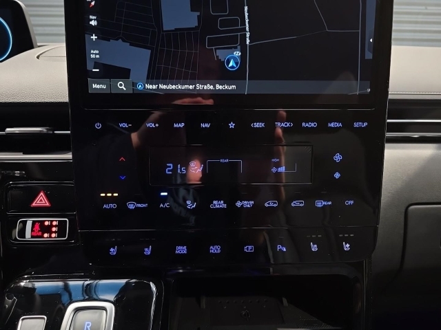 HYUNDAI STARIA HEV 7-SITZER (MY25) 1.6 T-GDI (225 PS) 6-AT 2WD SIGNATURE HYUNDAI STARIA HEV 7-SITZER (MY25) 1.6 T-GDI (225 PS) 6-AT 2WD SIGNATURE