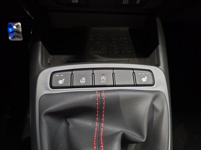 HYUNDAI i10 FL (MY25) 1.0 T-GDI (90 PS) 5-MT 2WD N LINE HYUNDAI i10 FL (MY25) 1.0 T-GDI (90 PS) 5-MT 2WD N LINE