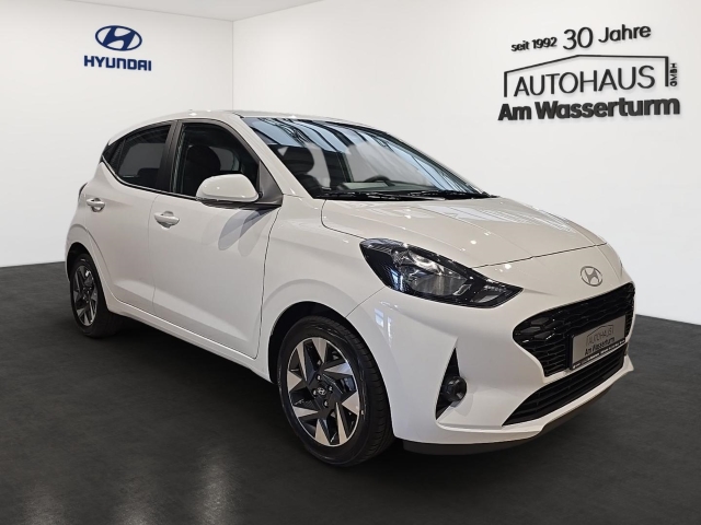 HYUNDAI i10 1.0 BENZIN 5-AMT 2WD TREND Rückfahrkamera Navigation HYUNDAI i10 1.0 BENZIN 5-AMT 2WD TREND Rückfahrkamera Navigation