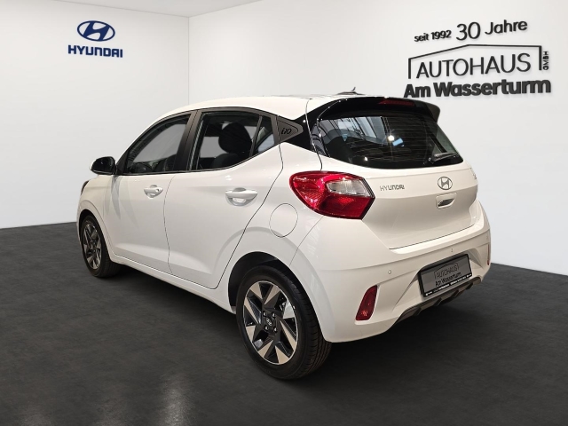 HYUNDAI i10 1.0 BENZIN 5-AMT 2WD TREND Rückfahrkamera Navigation HYUNDAI i10 1.0 BENZIN 5-AMT 2WD TREND Rückfahrkamera Navigation