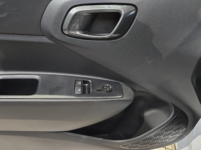 HYUNDAI i10 1.0 BENZIN 5-AMT 2WD TREND Rückfahrkamera Navigation HYUNDAI i10 1.0 BENZIN 5-AMT 2WD TREND Rückfahrkamera Navigation