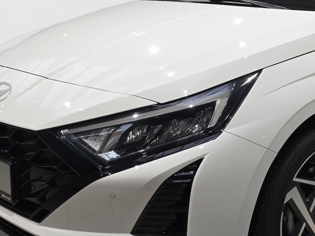 HYUNDAI i20 1.0 T-GDI 6-MT 2WD PRIME BOSE Smart-Key HYUNDAI i20 1.0 T-GDI 6-MT 2WD PRIME BOSE Smart-Key