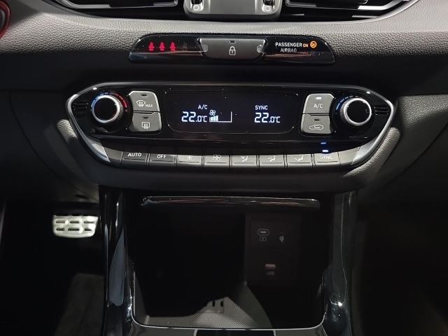 HYUNDAI i30 FL KOMBI 1.5 T-GDI 48V 7-DCT N LINE SITZ-PAKET, PANORAMA HYUNDAI i30 FL KOMBI 1.5 T-GDI 48V 7-DCT N LINE SITZ-PAKET, PANORAMA